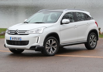 Podświetlenie tablic Citroen  C4 Aircross